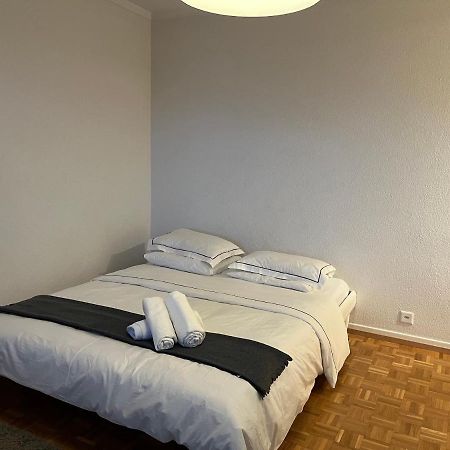Apartamento Beautiful Studio 2 Minutes From The Train Station Lausana Exterior foto